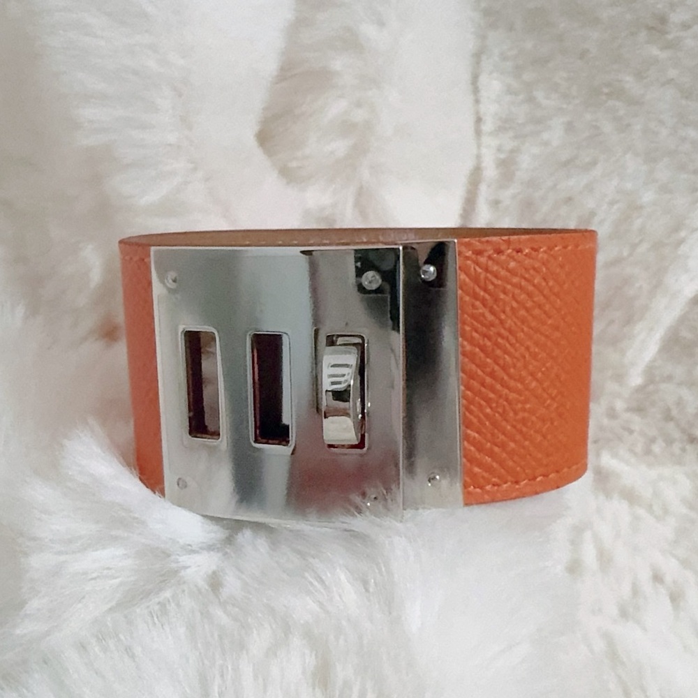 Hermès Orange Kelly Dog Bracelet